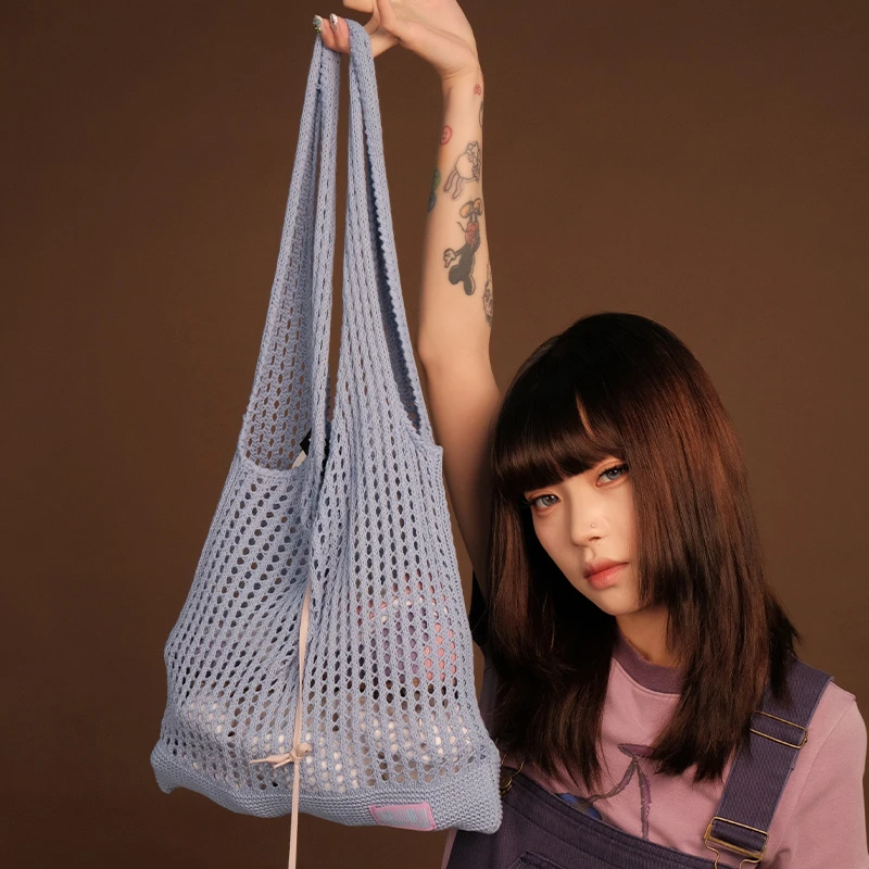 DNT/韩火火 时髦女孩慵懒风出游沙滩包方形针织镂空手提包2024新