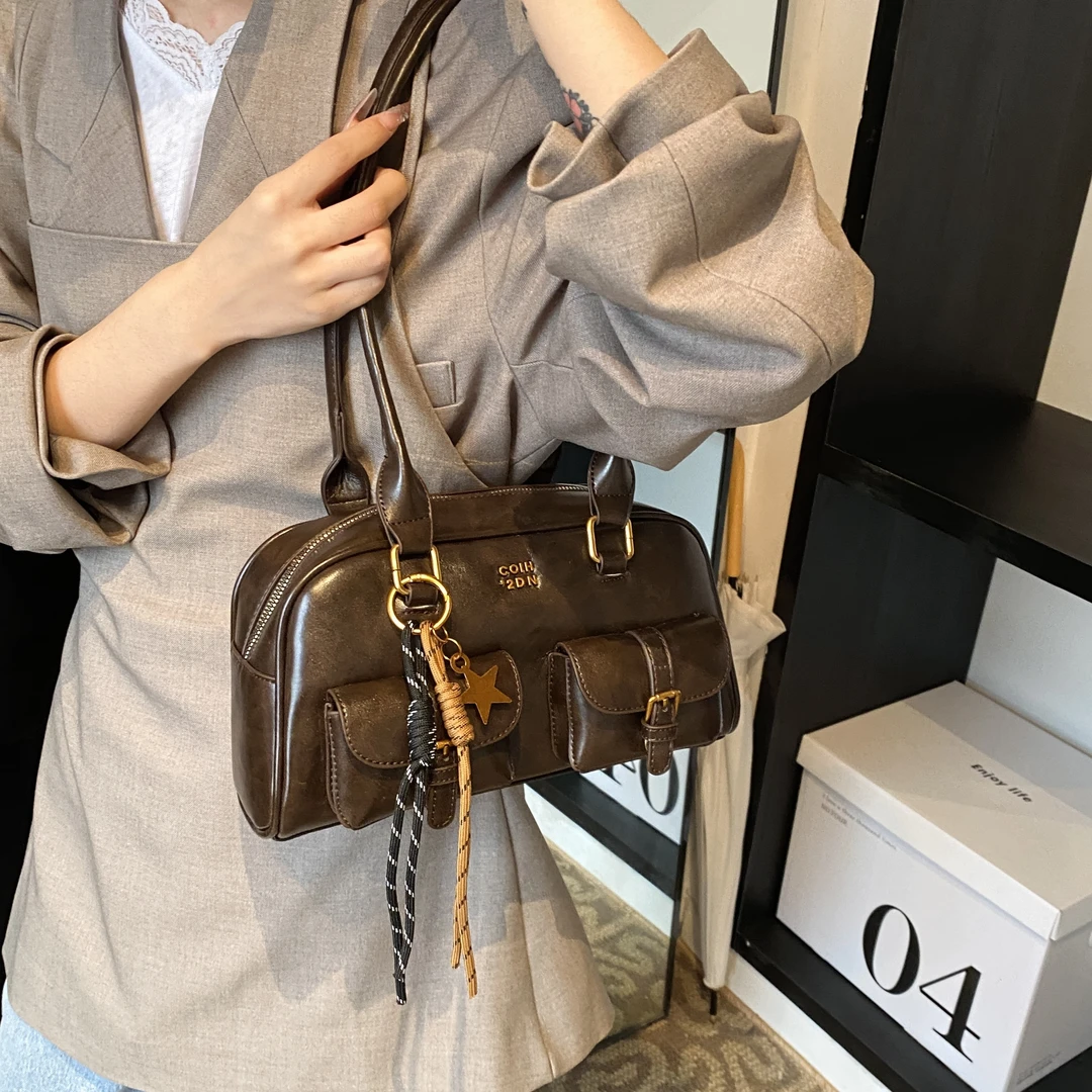 2025早春新款包包女单肩复古大容量休闲百搭时尚多口袋爆款包包
