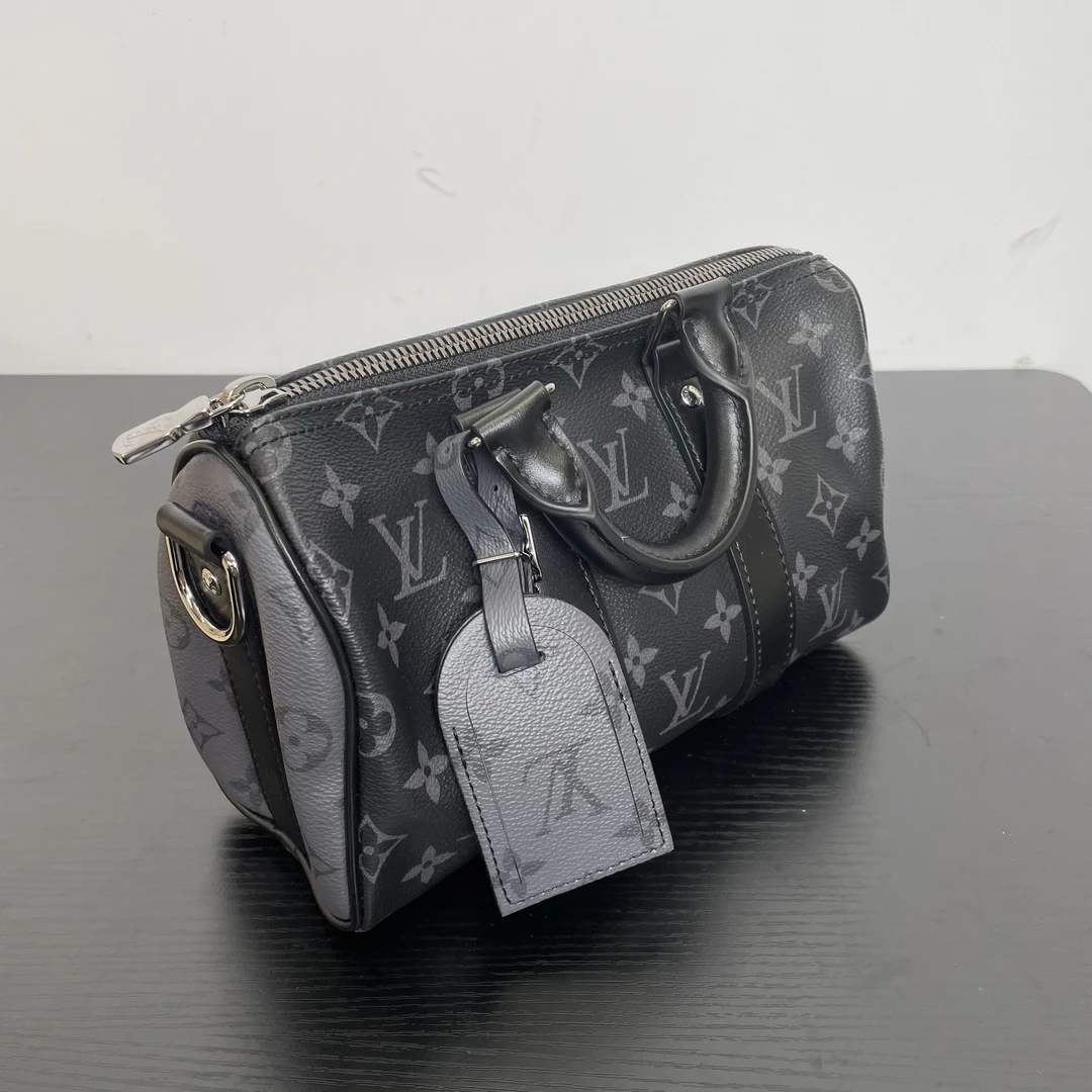 全新未使用 LouisVuitton/路易威登 keepall25 手提单肩斜挎包