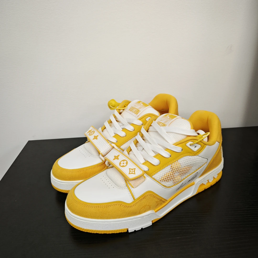 全新未使用 LouisVuitton/路易威登 trainer 魔术贴 男款 黄白