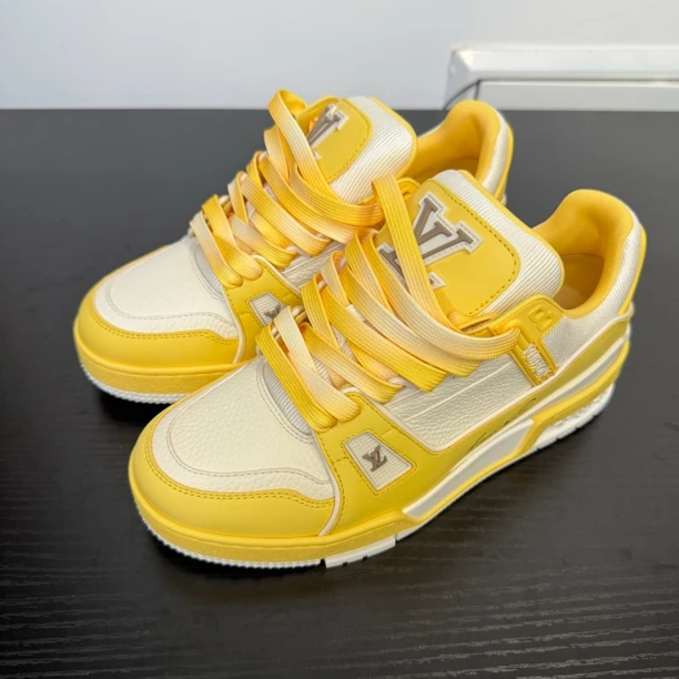 99新 LouisVuitton/路易威登 Trainer 低帮板鞋 白黄色
