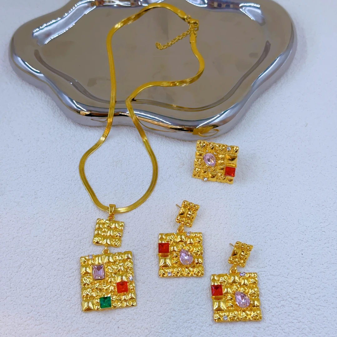 钛钢项链 迪露姿套装法式复古时尚百搭经典精美精致个性设计