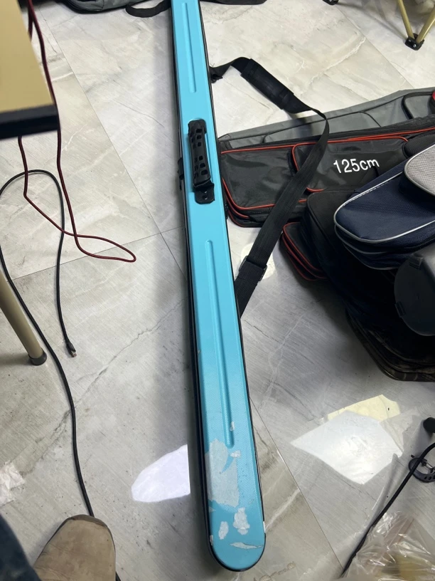 A22硬壳6✖️6公分单肩背渔具包