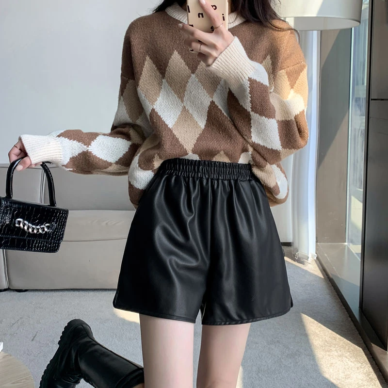 韩版休闲裤子女秋冬新款高腰显瘦阔腿裤小个子黑色百搭皮短裤大码