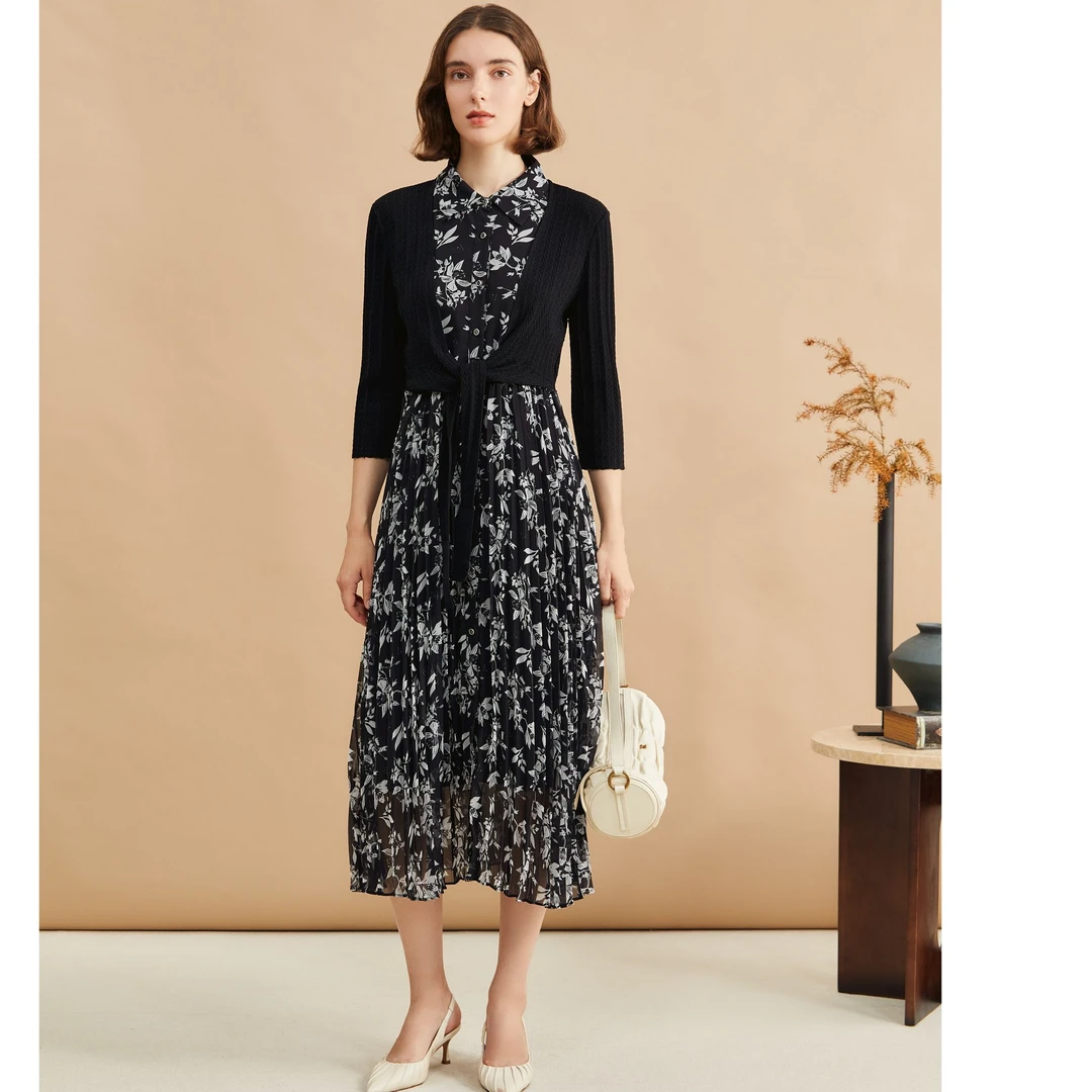 YINER音儿2024秋季新款法式轻奢小V领花卉碎花款连衣裙8C64306126