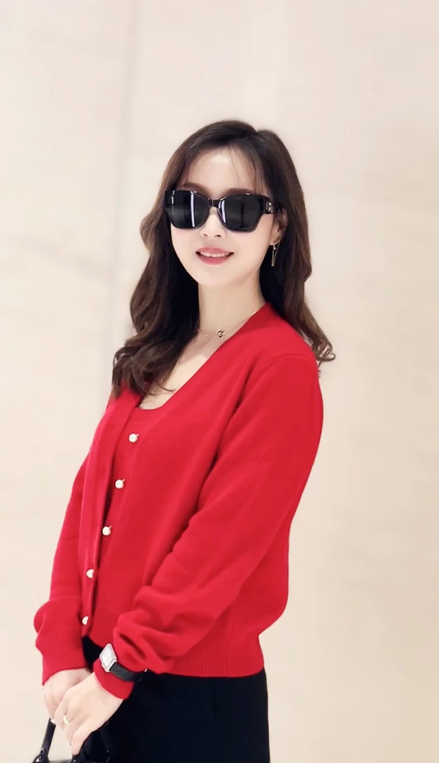 ZINMINDS    红色毛衣开衫