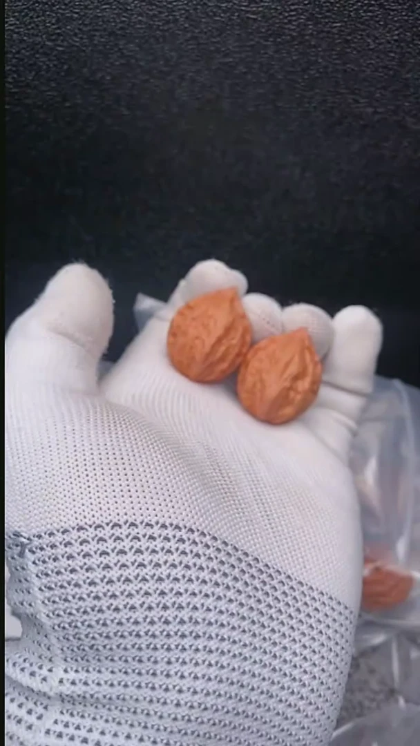 【闪购商品】文玩核桃把件红宝石