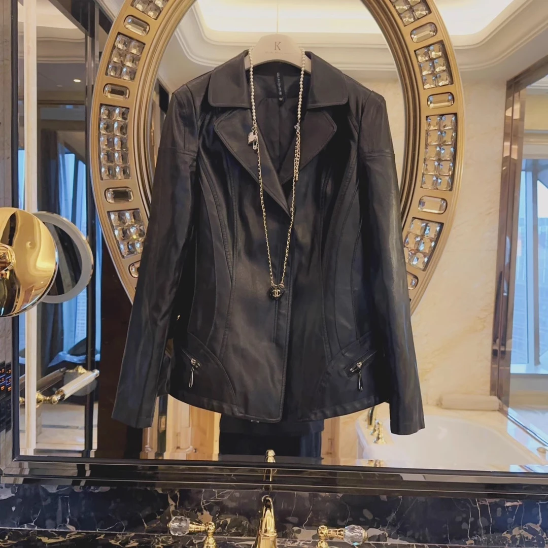 Kiki家2023秋冬新款大码女装胖mm通勤显瘦机车服收腰皮衣小外套