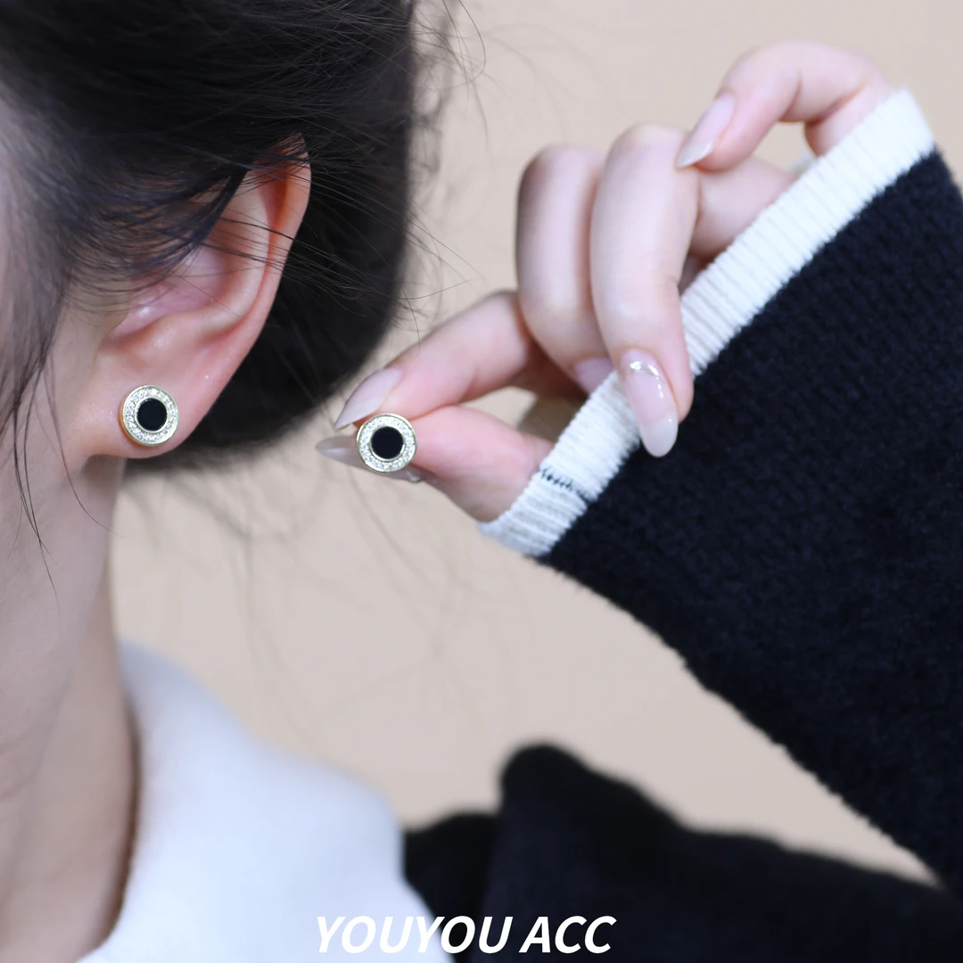 YOUYOU ACC 铜合金耳饰 黑色满锆耳钉复古小众耳饰简约耐看女404