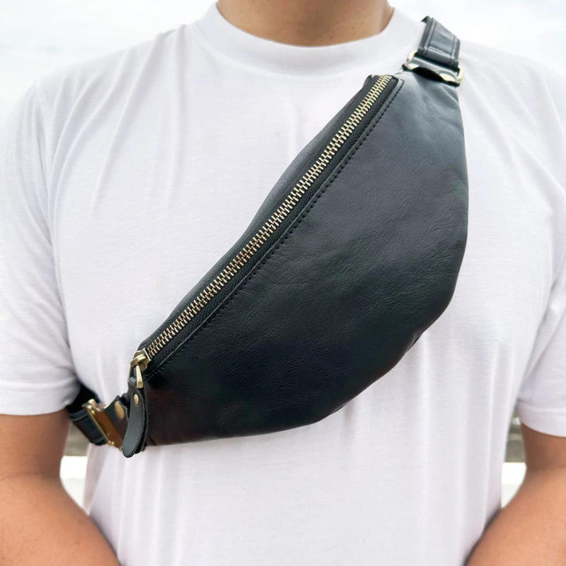 新款百搭男士真皮单肩多功能高品质运动胸包斜跨包潮流个性胸包