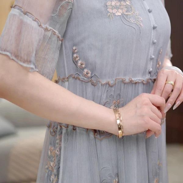 烟灰高级刺绣 提花裙A-055