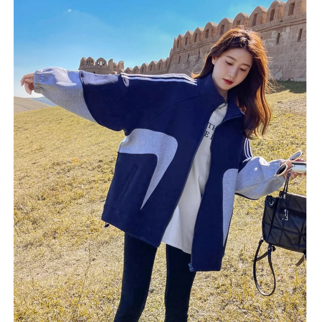 韩版时尚深蓝色撞色外套2024新款宽松慵懒风撞色拼接棒球服潮