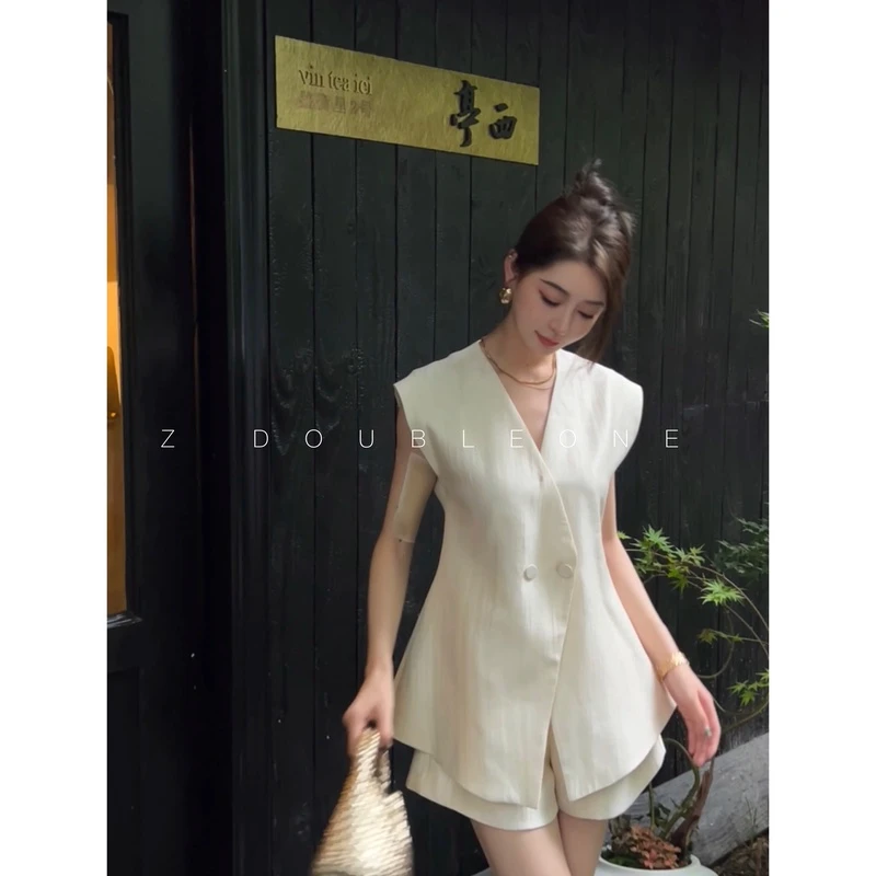 Z11《月光女神》高级气质夏季收腰马甲+短裤两件套显瘦小众套装