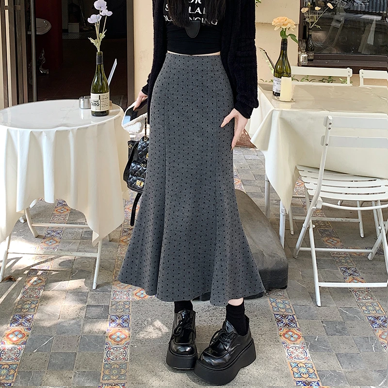 复古毛呢波点鱼尾半身裙2024秋冬季高腰显瘦气质中长款包臀裙