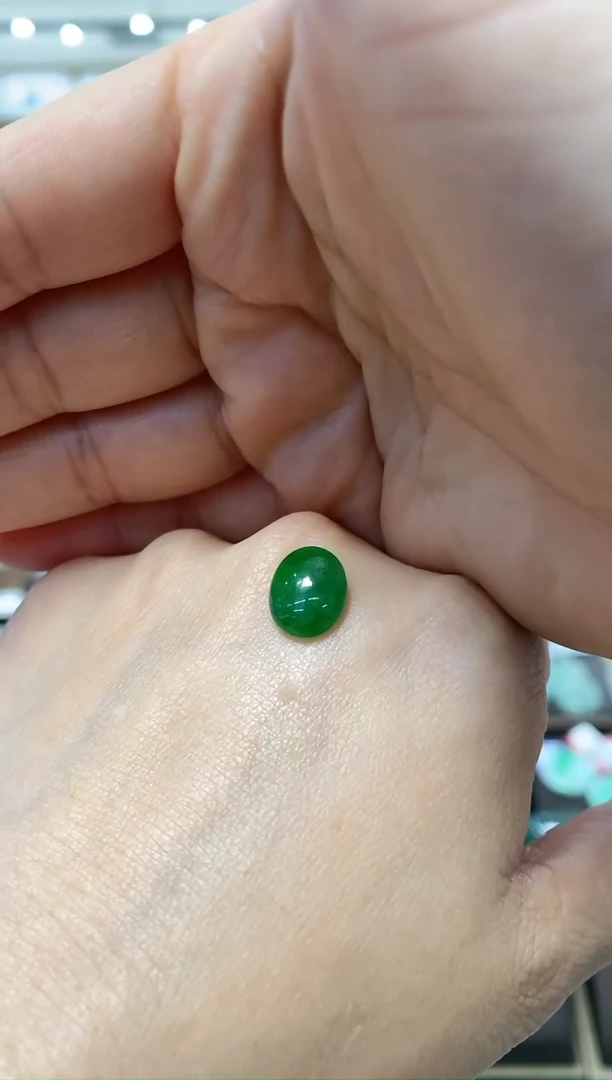 【闪购商品】翡翠颈饰未镶嵌天然翡翠蛋面