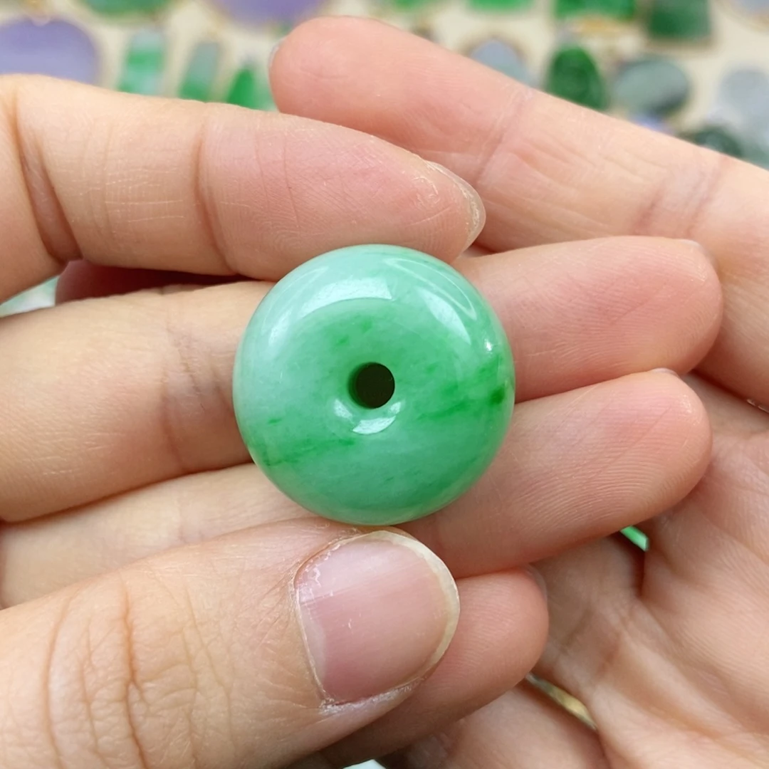 翡翠颈饰未镶嵌y****n翡翠翡翠翡翠