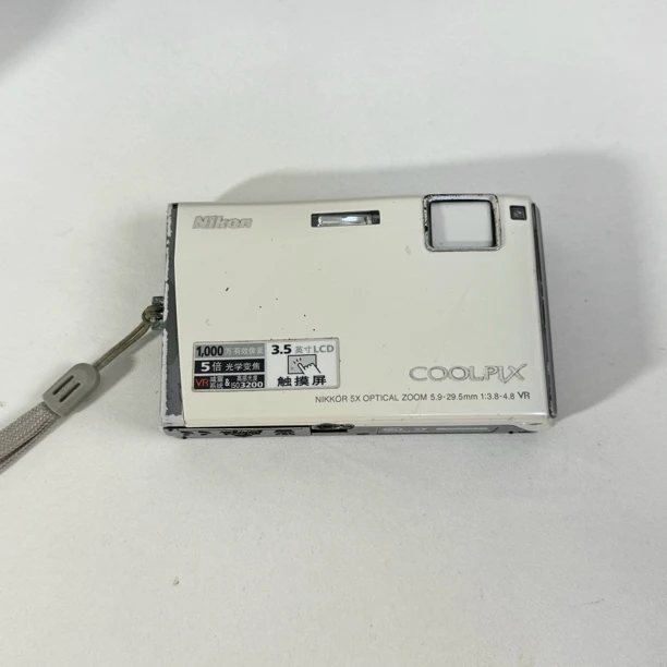 9新 Nikon/尼康 S60 1000万像素 5倍变焦 人像自带磨皮柔焦