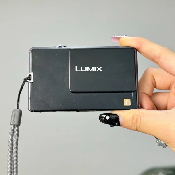 9新 Panasonic/松下 FP1 1200万像素 3倍变焦 出片自然清透效果