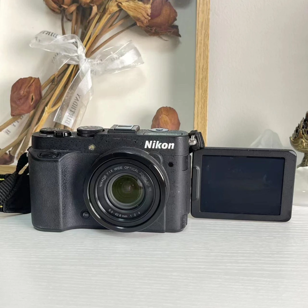 尼康P7700 翻转屏相机可自拍 出片质感很好 可玩性高 成色新