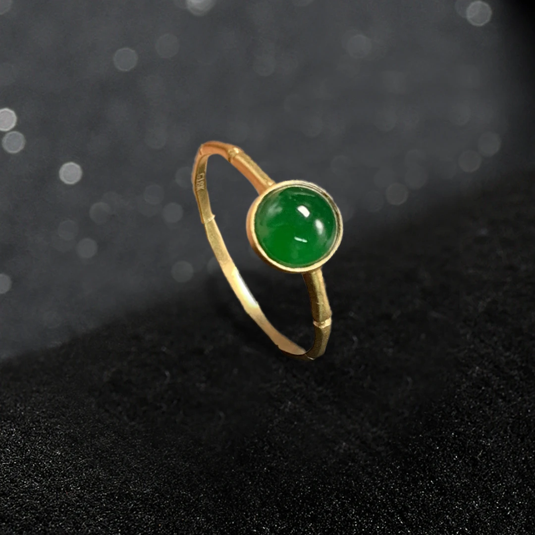 18k金翡翠冰种满绿圆蛋面镶嵌戒指