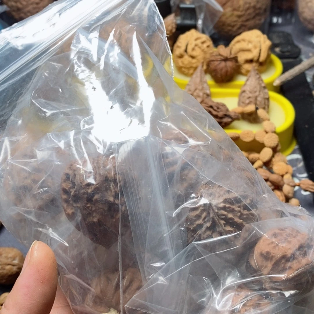 文玩核桃吊坠瑕疵41