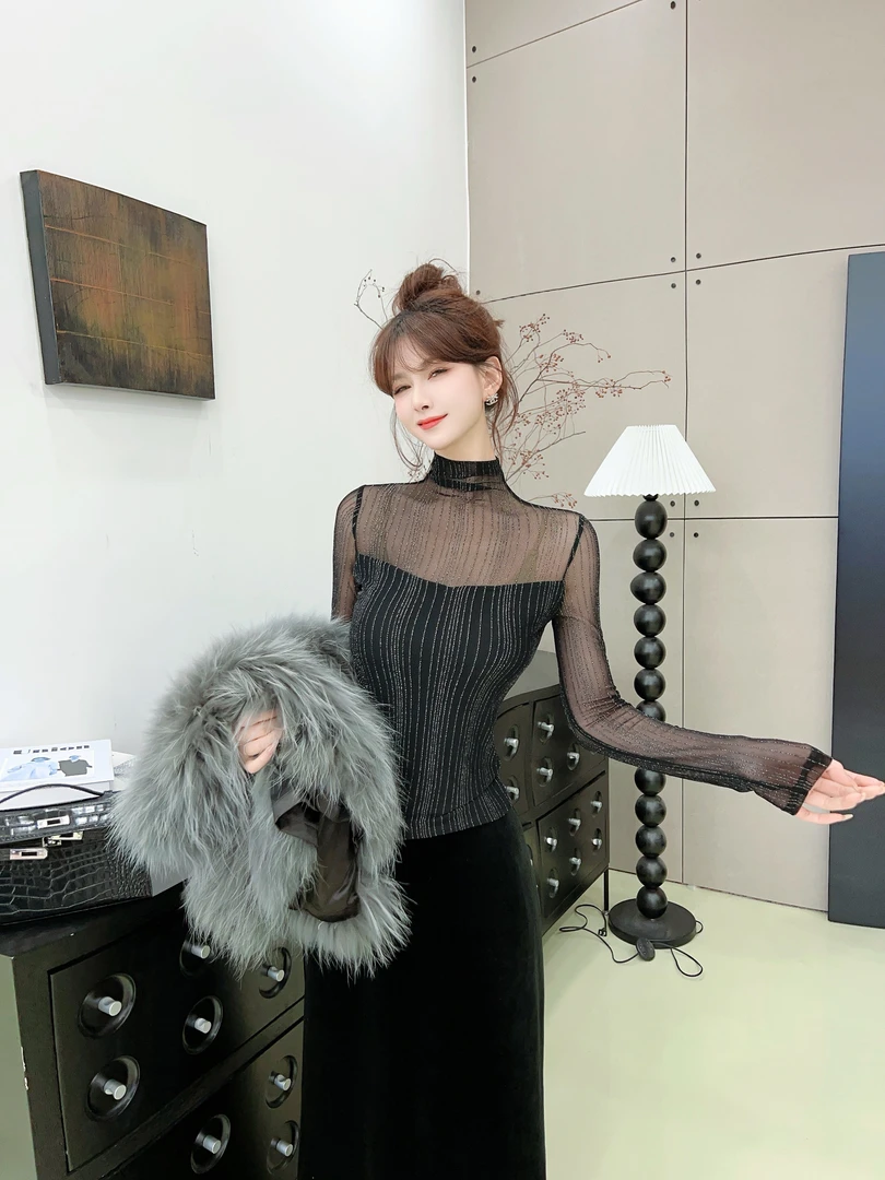 《流光梦境》加绒细闪亮丝条纹气质打底衫 （衣长54）（#8386）