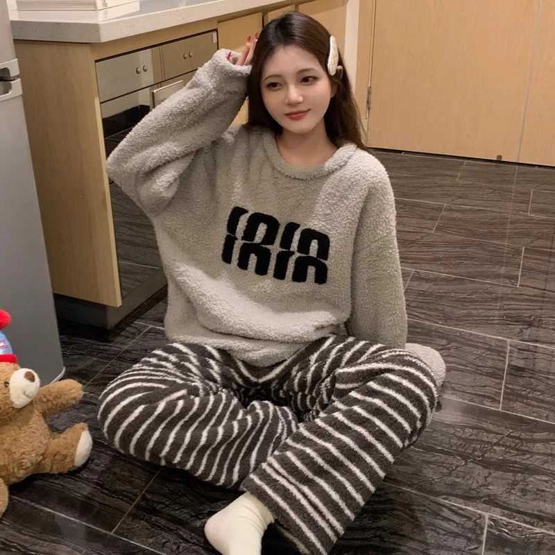睡衣女冬季珊瑚绒加绒加厚2024新款休闲套头简约字母家居服套装冬