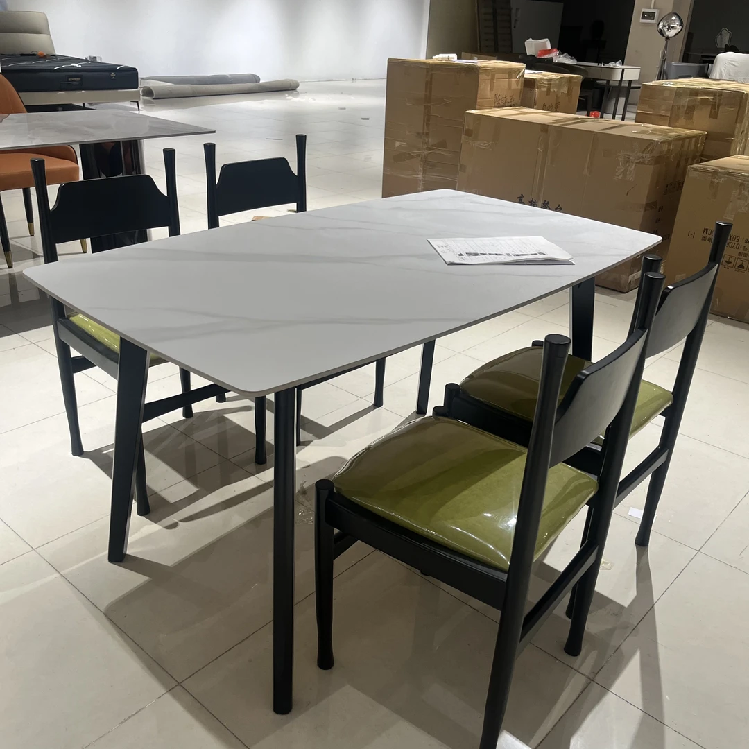 【达人 】岩板餐桌一桌4椅
