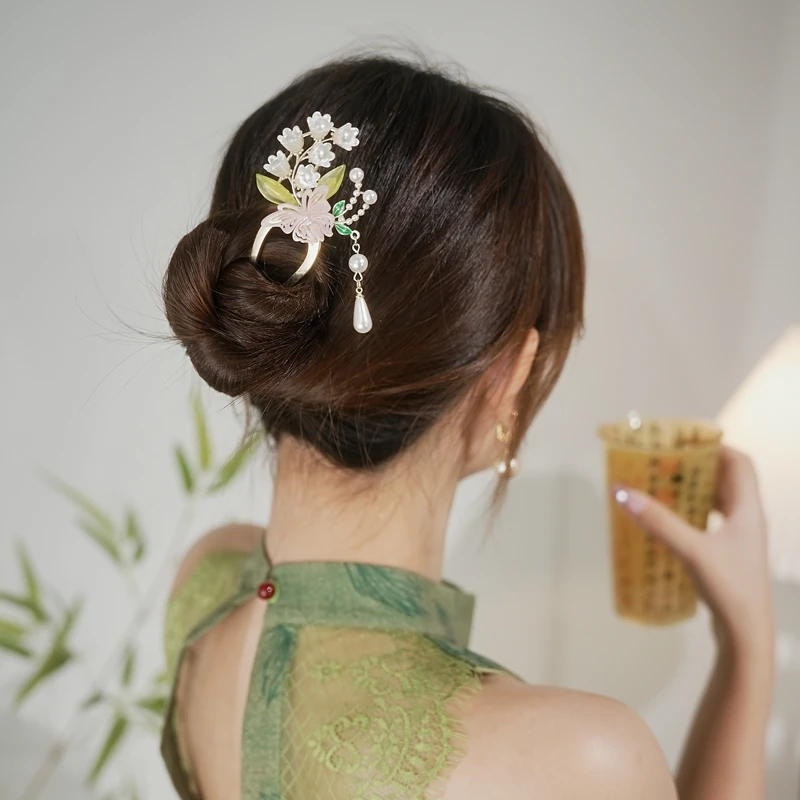 国风古典优雅花朵蝴蝶发簪简约铃兰花绿色小清新头饰气质百搭簪子