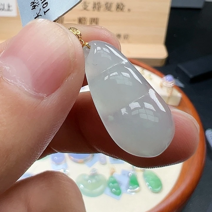 翡翠颈饰18K金镶嵌111111111111