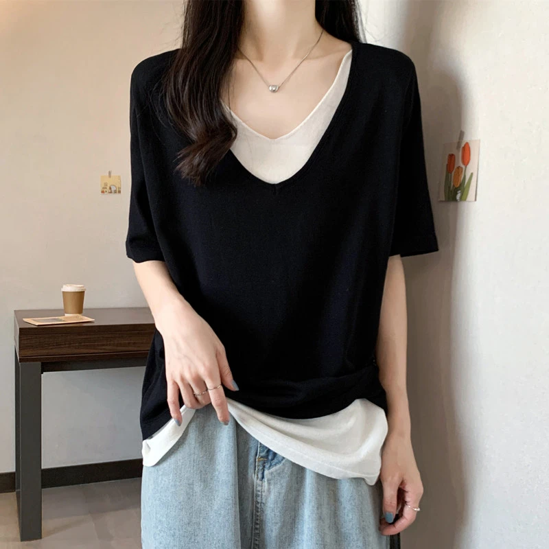 大码女装遮肚子冰丝V领短袖T恤女夏季胖妹妹显瘦假两件正肩打底衫