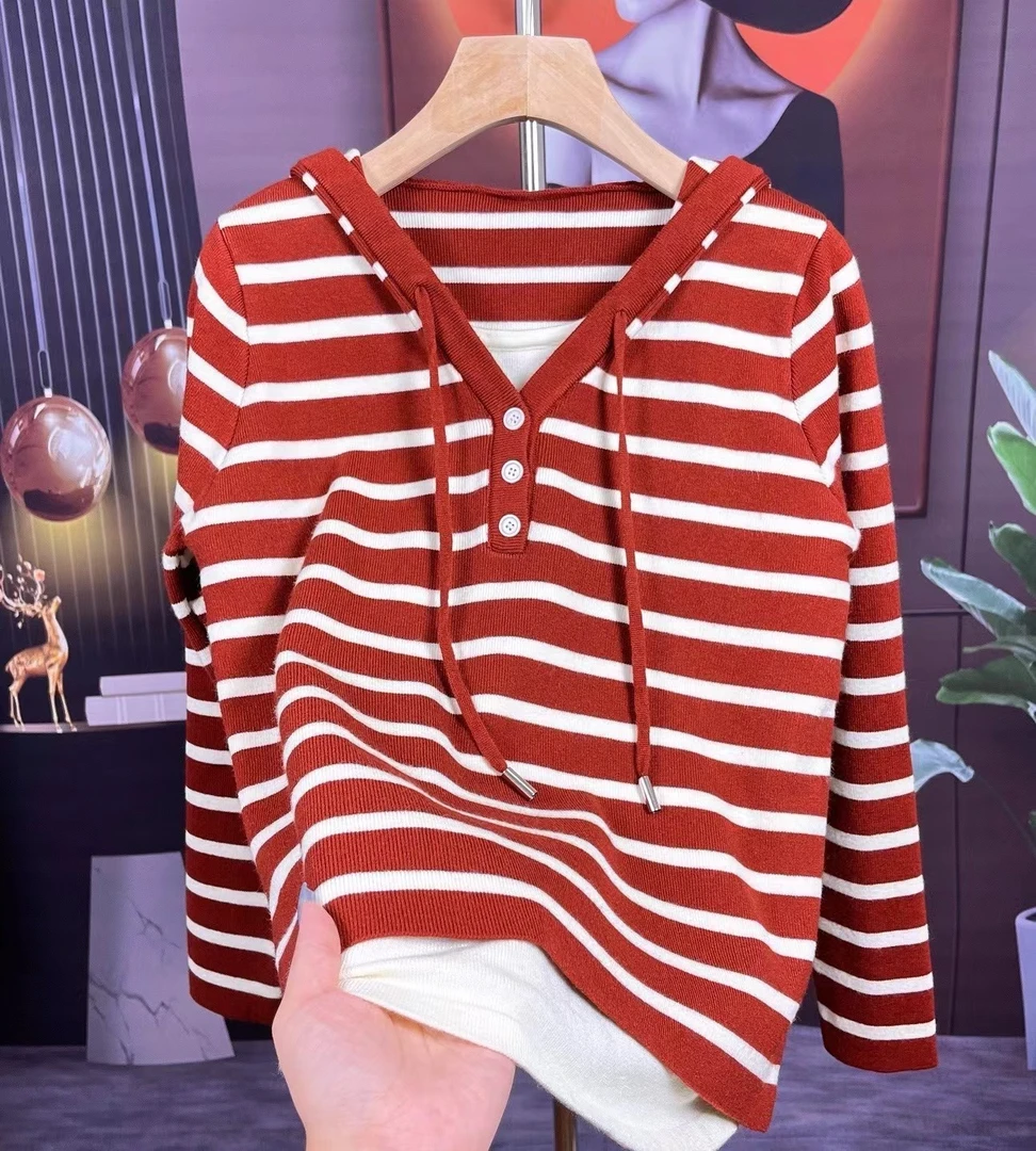 秋冬新款2024时尚百搭撞色拼接连帽假两件针织衫上衣条纹设计感女