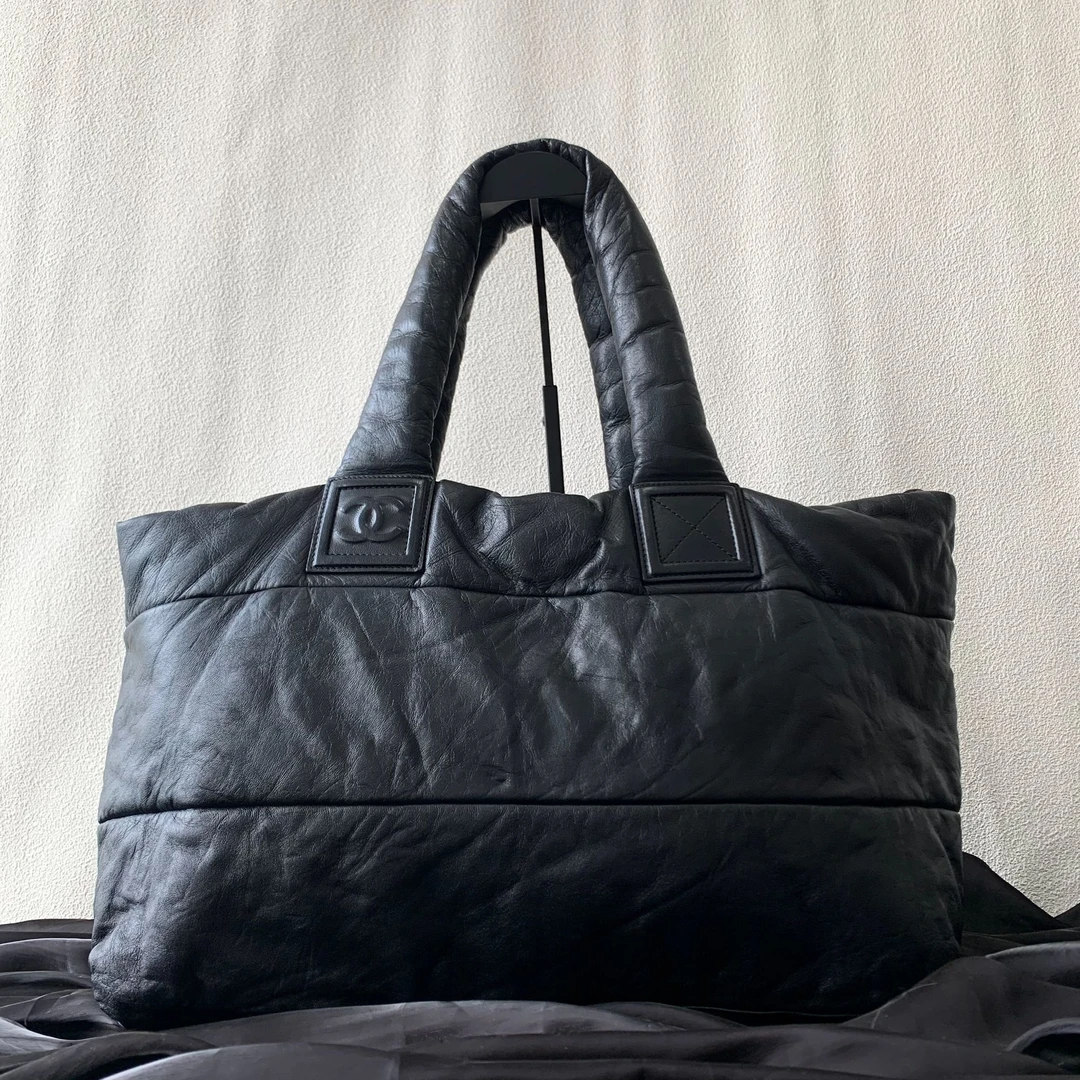 95新 Chanel/香奈儿 经典黑红配色双C太空棉酷炫街拍潮流托特包