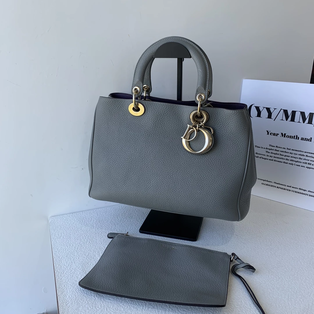 95新 DIOR/迪奥 时尚灰带子袋手提VIP