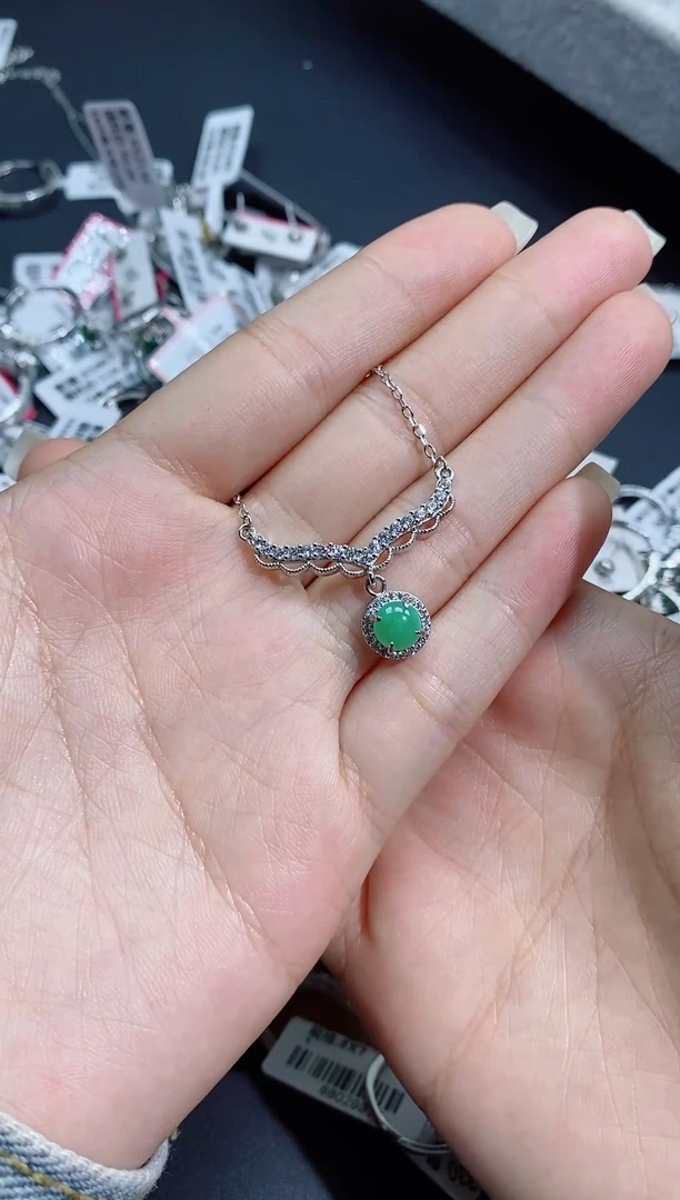 【闪购商品】翡翠耳饰未镶嵌戒指