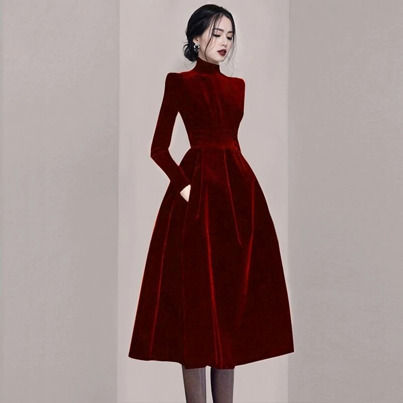时尚高级感法式红色年会礼服2024秋冬新款女装长袖大摆显瘦连衣裙