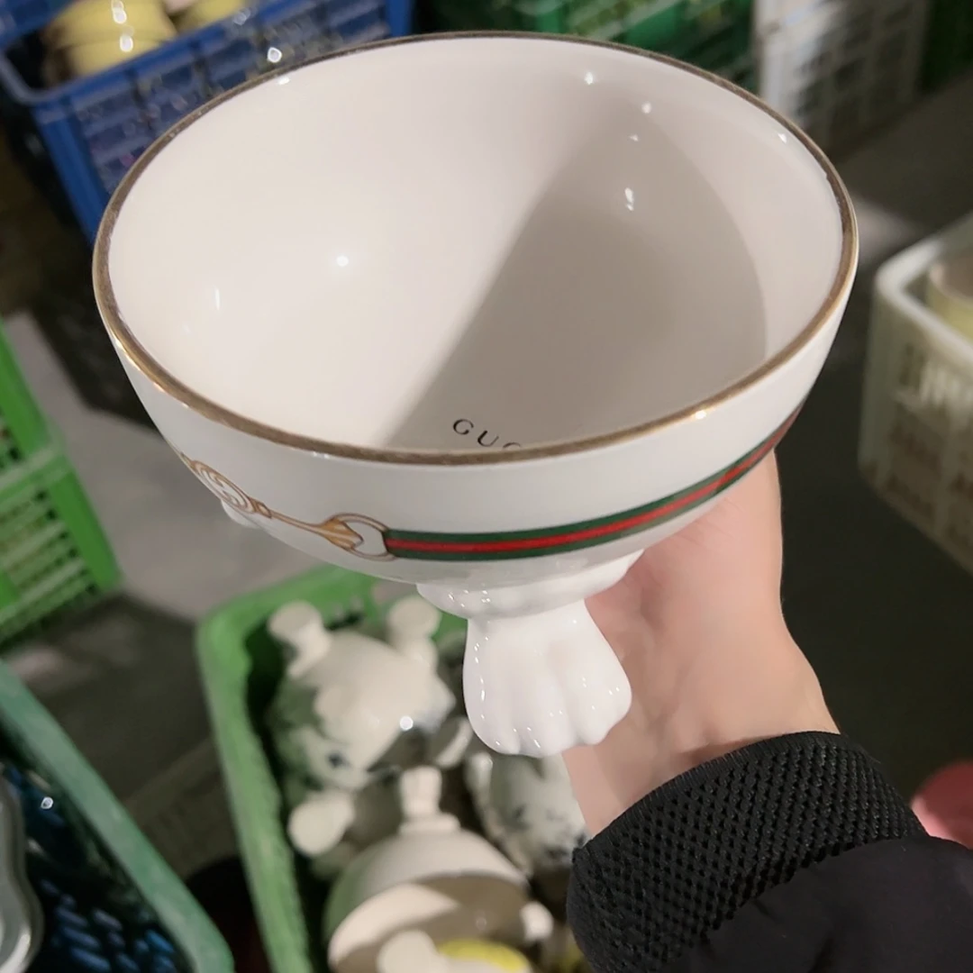 【闪购商品】陶瓷 瑕疵 三脚宠物 金