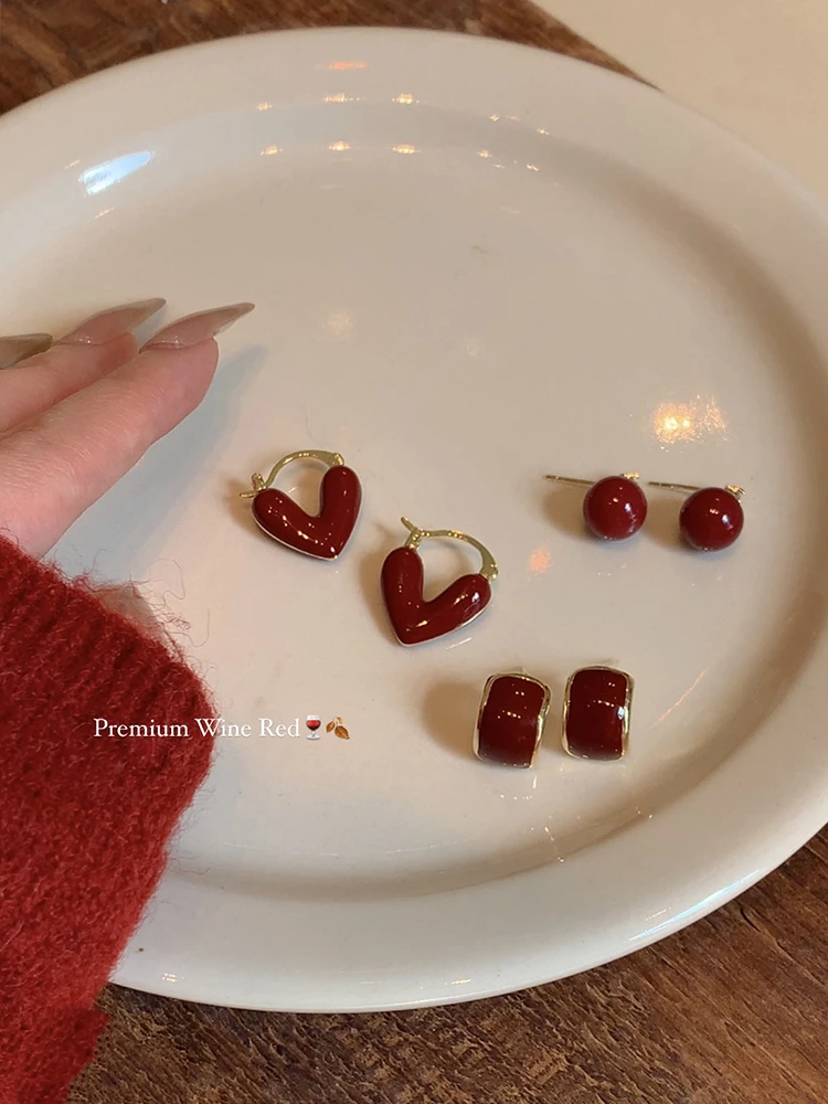 铜合金耳饰 红色系爱心豆豆耳环2023新款气质高级感小众新年耳饰