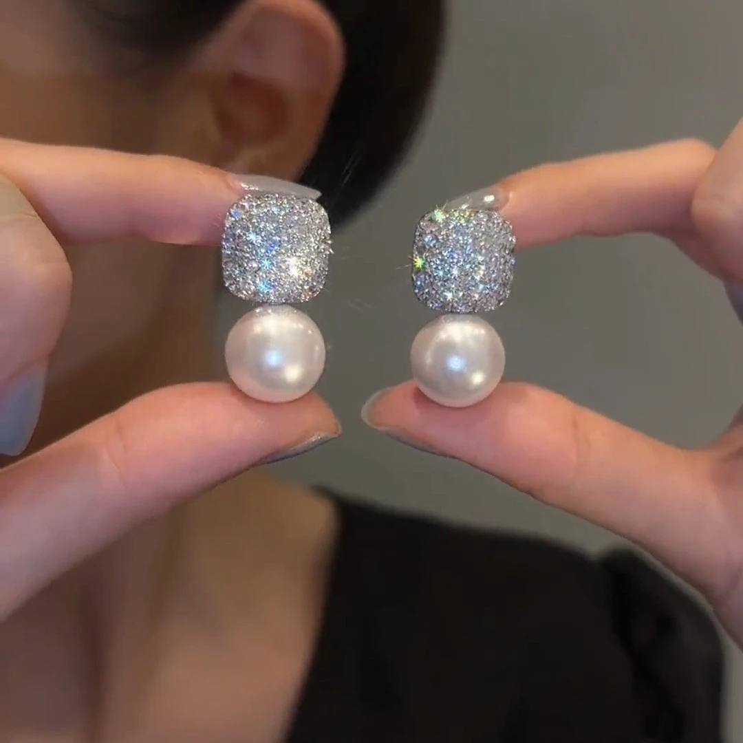 铜合金合成锆石耳饰 时尚耳环轻奢高级感小众百搭耳饰2024新款潮