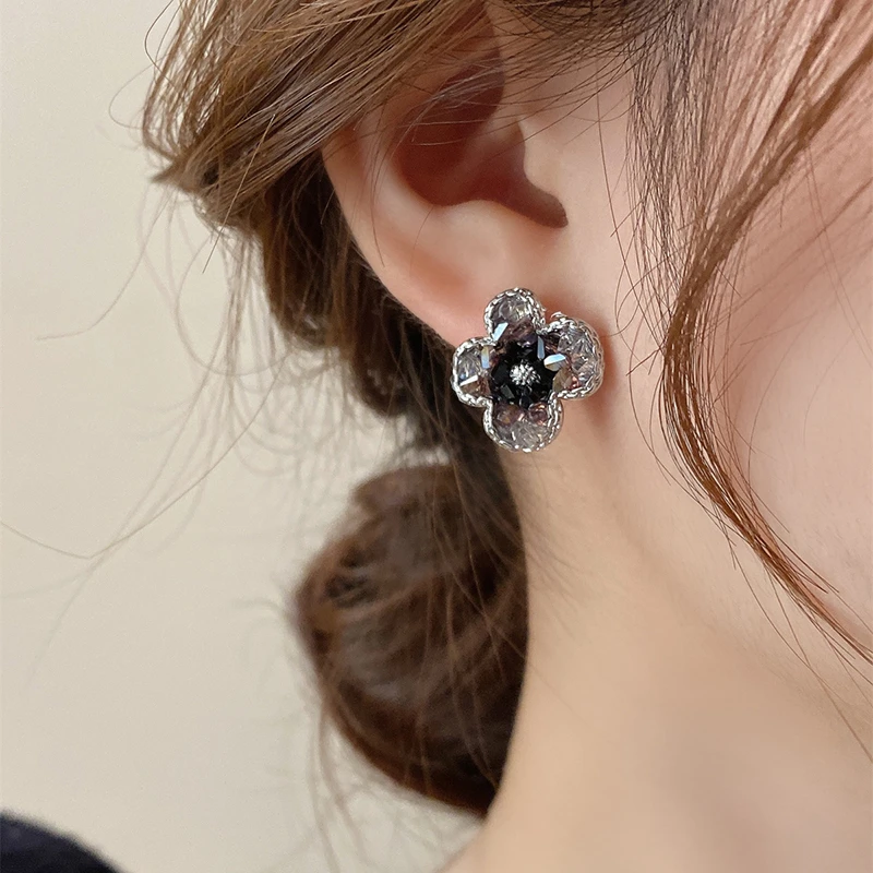 锌合金仿水晶耳饰 简约花朵耳环小众设计高级感耳饰轻奢气质耳钉