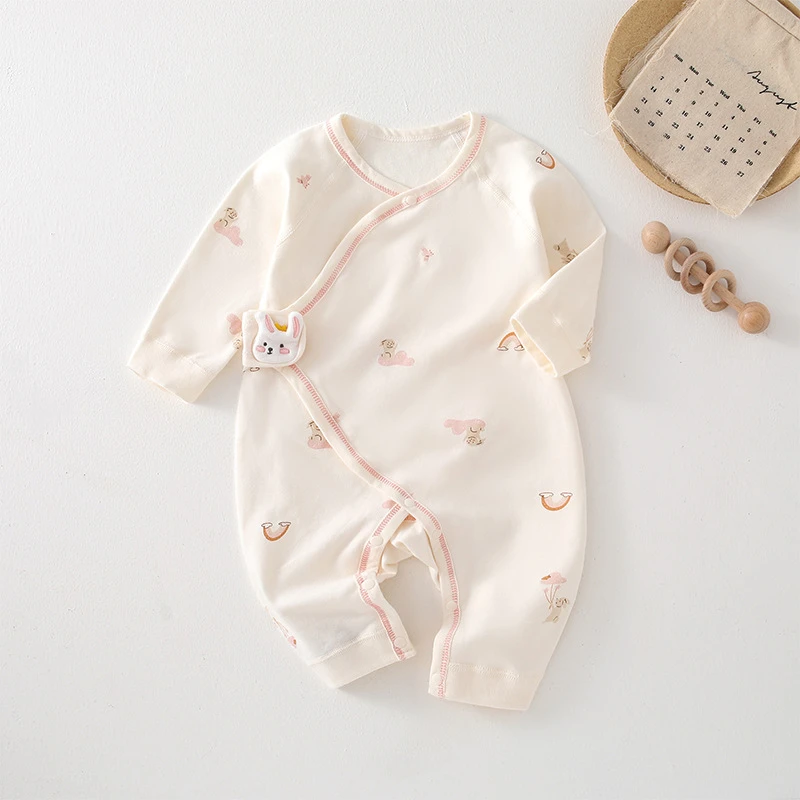 新生儿四季连体衣偏襟护肚魔术贴蝴蝶衣婴儿纯棉哈衣婴儿连体
