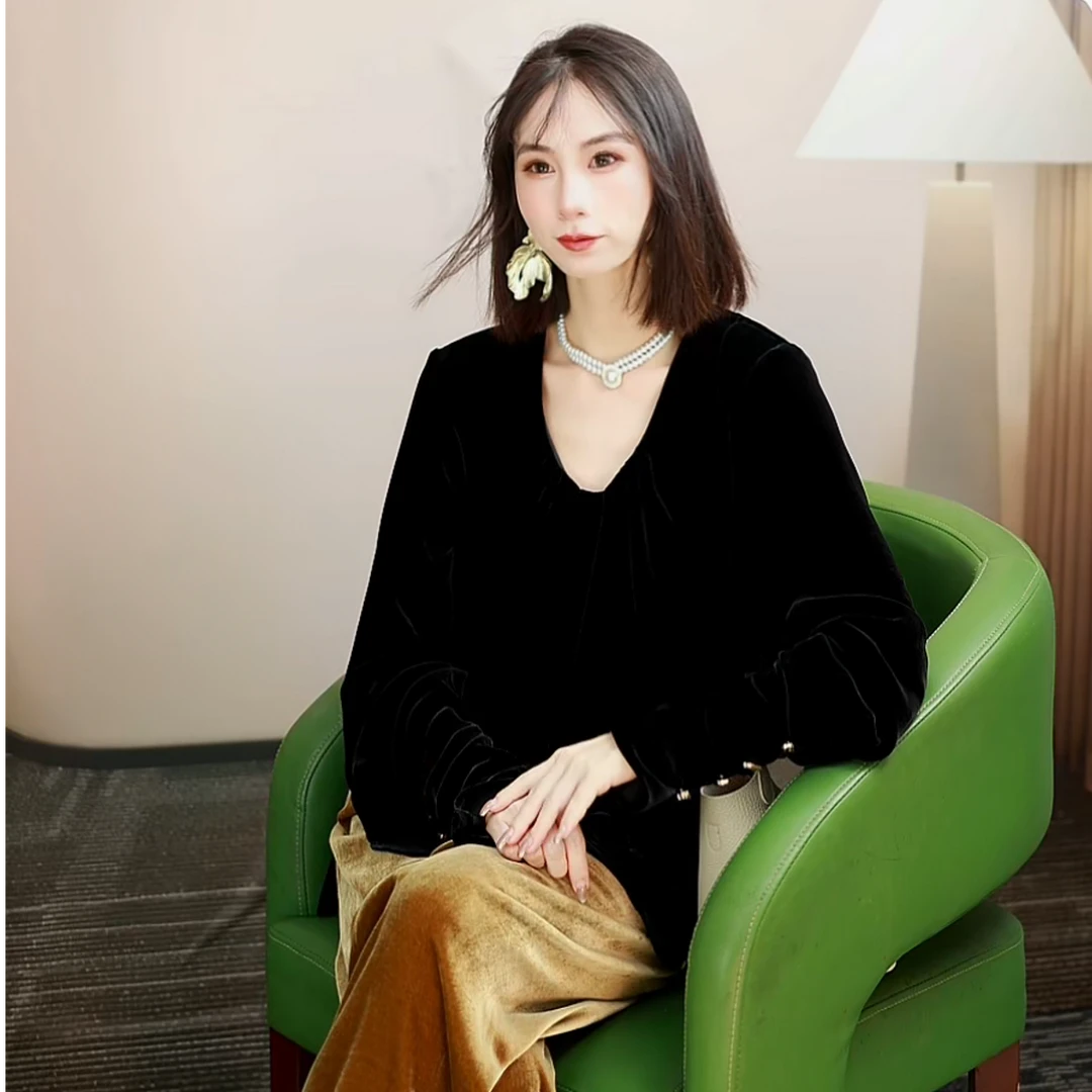 小金扣 翩若惊鸿 桑蚕丝丝绒长袖上衣遮肉显瘦气质时尚打底黑