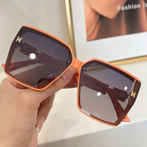 墨镜男女2025新款高级感偏光镜防紫外线洋气大框太阳眼镜遮光防晒