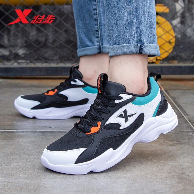 特步男鞋运动鞋子男款爆款2025新款秋冬男士户外休闲鞋皮面跑步鞋