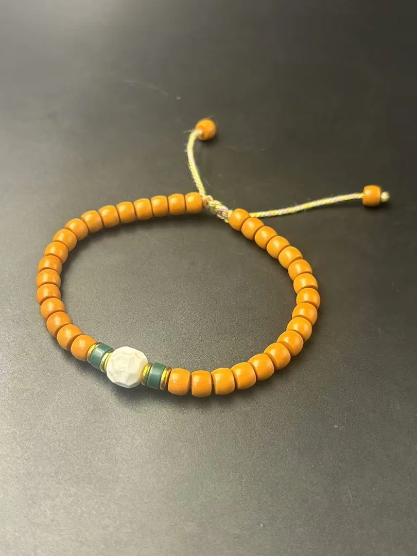 6.5清水橄榄核尖手串