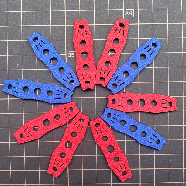 扁皮弹弓专用超纤皮兜，3孔定位消音纹设计，软硬适中经久耐用