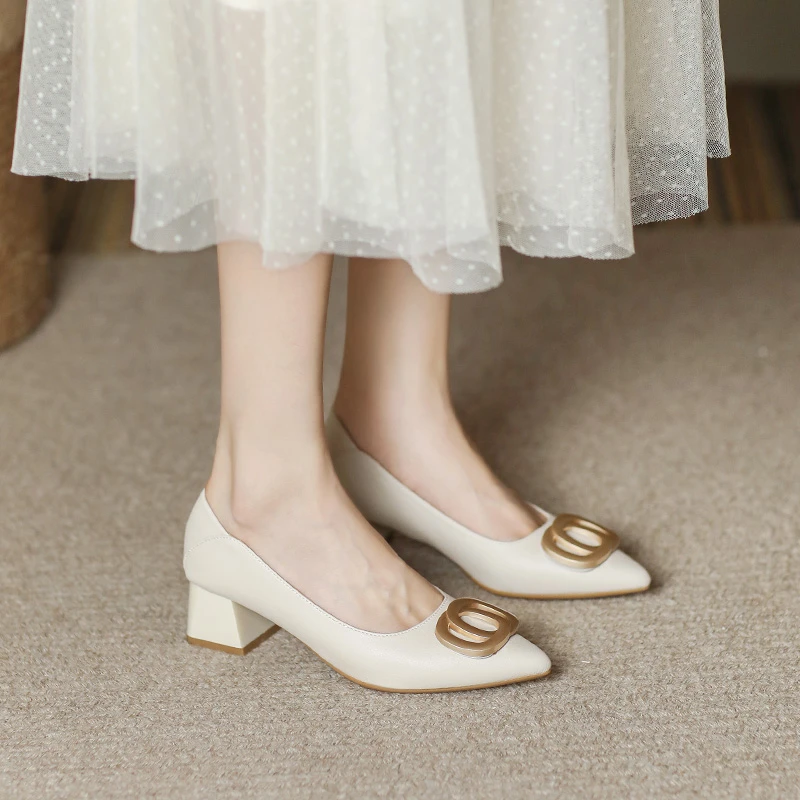 法式真皮单鞋女秋粗跟尖头浅口低跟妈妈鞋百搭气质软底中跟工作鞋