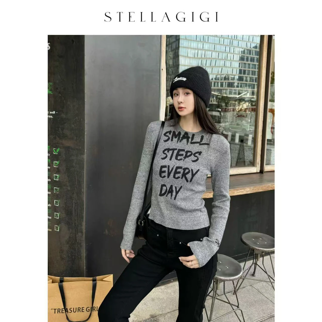 SG / 郭幂幂 AW 美式高级感 字母坑条纹套头针织衫T-20242298