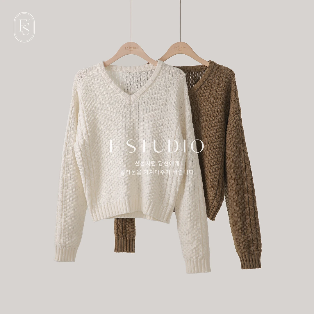 法儿家韩国限定【桂花烤奶】FS408S042 V领绞花毛衣YY