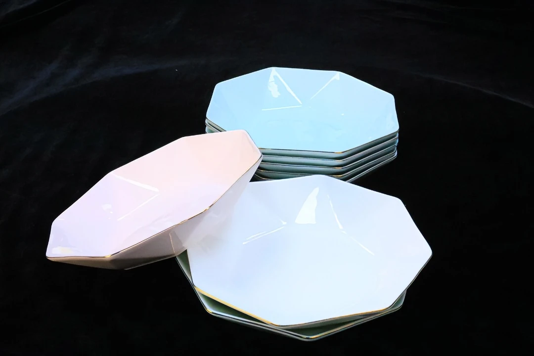 金边轻奢家用简约八角盘影青百合钻石8.5英寸盘子